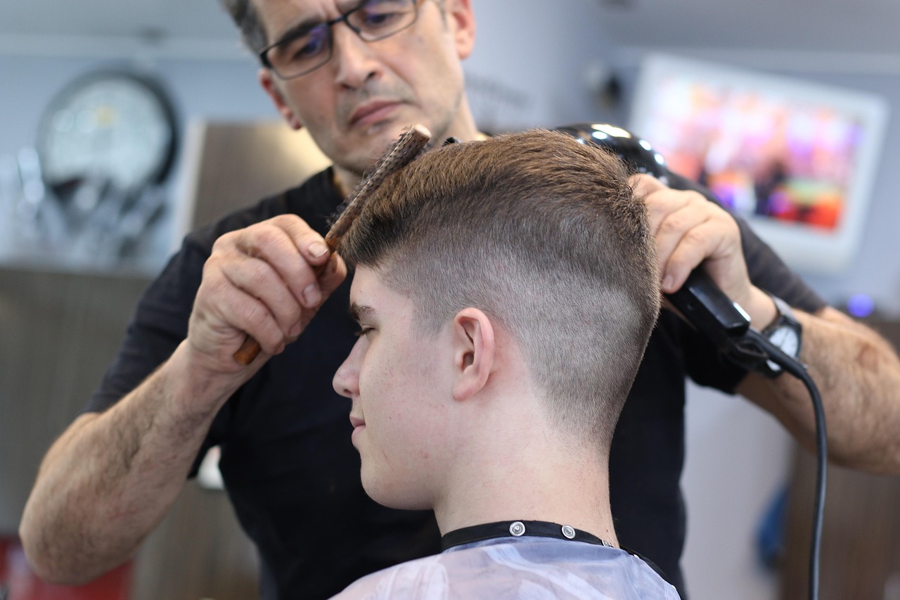 salon colourist consulting client